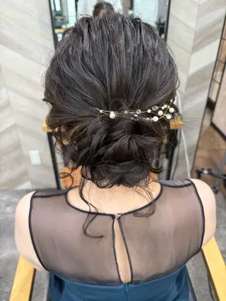 セミロング ヘアアレンジ 飯塚 沙衣のヘアスタイル