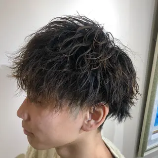 ショート パーマ メンズ 平賀 誠也のヘアスタイル