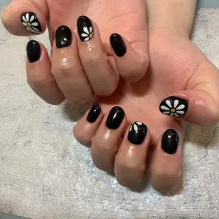 ネイル 岩本 真のネイルデザイン