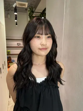 ロング Unami AIのヘアスタイル