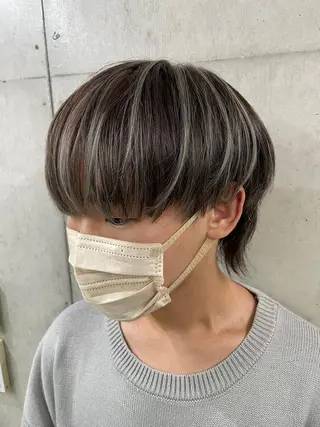 カラー メンズ Kvell&Co.所属・ハイトーン カラーのヘアスタイル