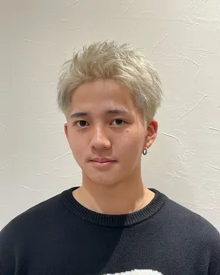 ショート カラー こだわりハイトーン/ ケアブリーチ/岸のヘアスタイル