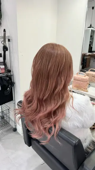 ロング カラー バレイヤージュ/ ハイライトꔛyumeのヘアスタイル