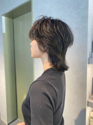 ミディアム カラー rilas博多所属・博多JYUI/ウルフ ハイトーン/デザインのヘアスタイル