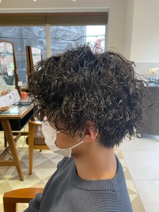 ショート カラー パーマ ヘアアレンジ メンズ メンズパーマの巨匠 鈴木純のヘアスタイル