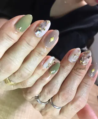 ミディアム ネイル ツメトマツゲ .のネイルデザイン