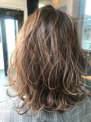 ミディアム カラー 代官山/恵比寿所属・髪質改善/縮毛矯正 専門 代官山/恵比寿のヘアスタイル