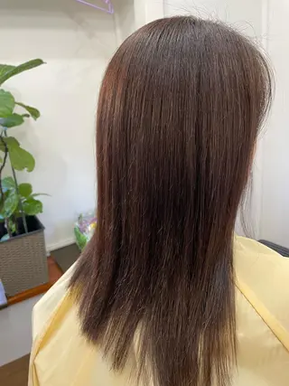 ミディアム カラー 大和田 朱美のヘアスタイル