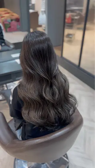 ロング カラー 瀧口 賢也のヘアスタイル