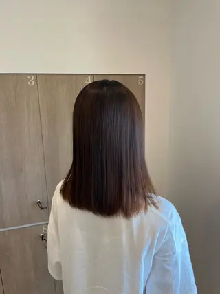 セミロング 鈴木 莉菜のヘアスタイル