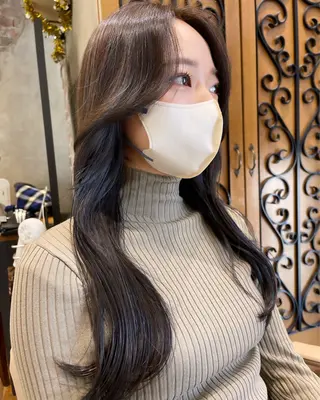 ロング カラー レイヤー/艶カラー 韓国/石戸谷海斗のヘアスタイル