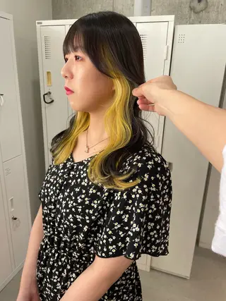 セミロング 横山 奈央のヘアスタイル