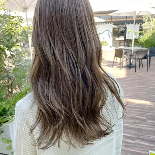 ロング カラー マエダ リョウのヘアスタイル