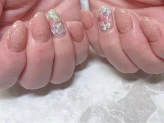 ネイル Amour所属・Amour アヤミのマツエク・マツパデザイン