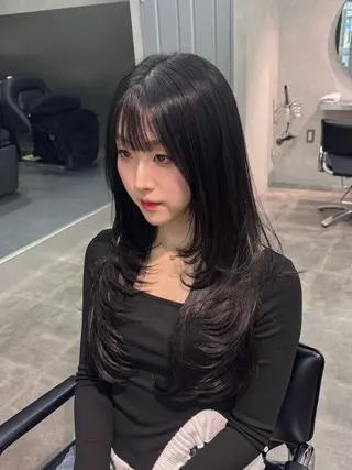 ロング カラー 韓国レイヤーカット 🇰🇷透明感カラーのヘアスタイル