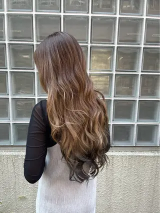 ロング カラー AONE☀️ 海外ヘアのヘアスタイル