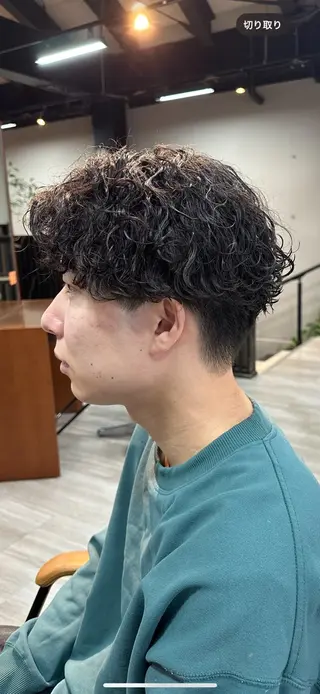 パーマ メンズ arika オケシ　リョウダイのヘアスタイル