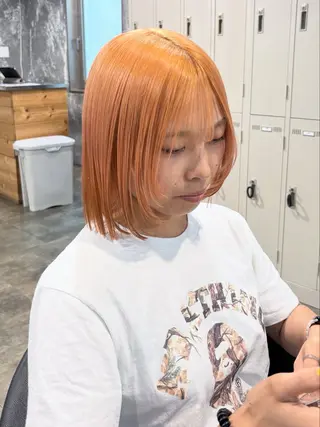 ショート カラー ハイトーンブロンド 横浜💞ミオのヘアスタイル
