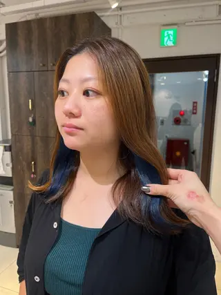 セミロング カラー ❤️ブリーチ暖色カ ラー❤️NAOのヘアスタイル