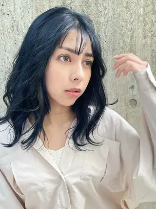 ミディアム カラー tominaga kentaのヘアスタイル