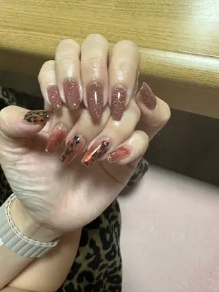 ネイル AOAQUA SHIORIのネイルデザイン