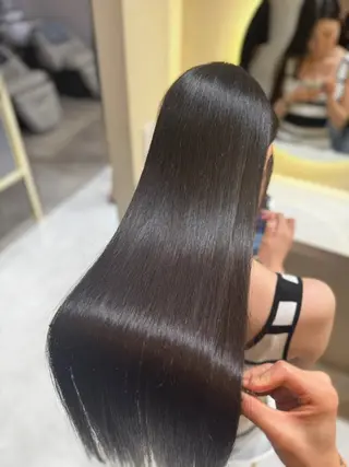 ロング ブリーチ縮毛矯正 💎TAICHIのヘアスタイル