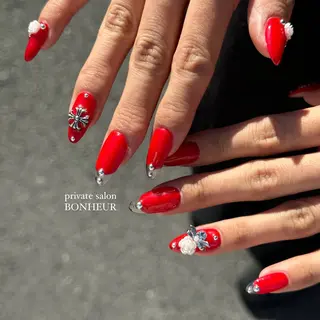 ネイル BONHEUR Annaのネイルデザイン