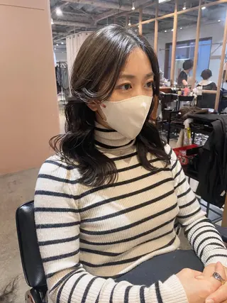 セミロング カラー LATTE  渋谷所属・♡レイヤーカット れお♡のヘアスタイル