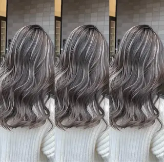 ロング カラー 🌊海外ハイライト リタッチ/グレー系のヘアスタイル