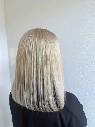 セミロング 田中  愛のヘアスタイル