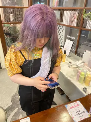 セミロング カラー HIKARIS 相川所属・ウチダ ユウヤのヘアスタイル