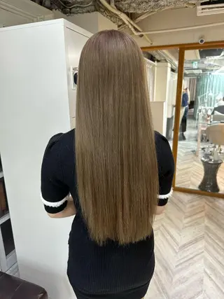 ロング 韓国ヘア×ハイトーン AYA💫のヘアスタイル