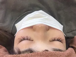 マツエク・マツパ RADnoel 梅田茶屋町のヘアスタイル