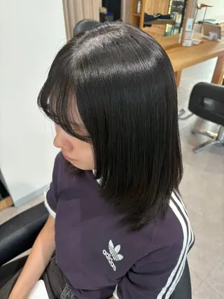 カラー aina / n.w.hのヘアスタイル