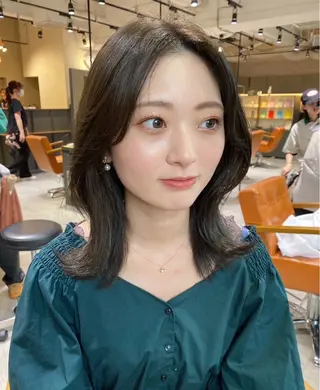 ミディアム 奥田 蓮のヘアスタイル