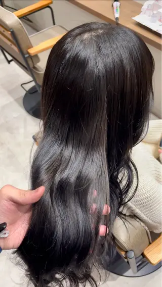 セミロング 朝5分でキマる艶髪 ／ヤマダのヘアスタイル