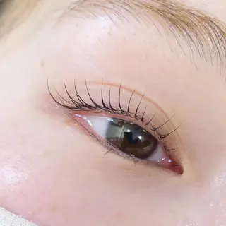 マツエク・マツパ メンズオーシャンブルー所属・藤中 満里奈の眉毛・アイブロウイメージ