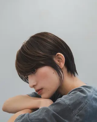 ショート 能登谷 泉稀のヘアスタイル