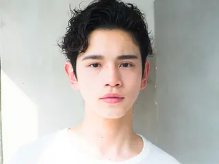 メンズ 西川 仁のヘアスタイル