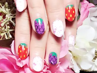 ネイル 伊藤 アップネイルのネイルデザイン