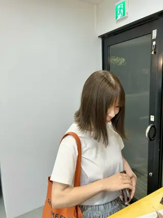 ミディアム カラー 藤原 あかりのヘアスタイル