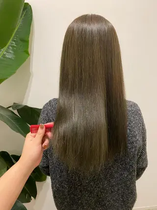 ロング カラー 藤野 凪沙のヘアスタイル