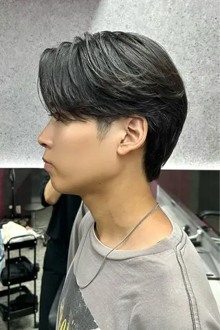 ショート カラー メンズ メンズ専門 スタイリスト前田雄輝のヘアスタイル