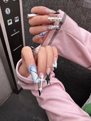 ネイル Eveネイル チップスカルプ専門店のネイルデザイン