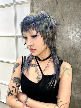 ミディアム カラー デザインカラー⭐︎★ 🐆hyoma🐆のヘアスタイル