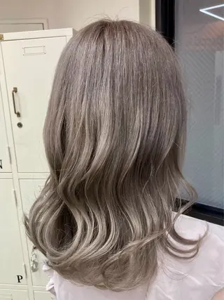 カラー 八馬 那由多のヘアスタイル