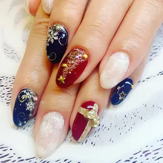 ネイル Angeailes〜アンジュエール〜所属・開運ネイル Angeailesのネイルデザイン