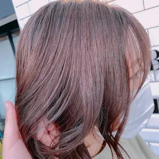 ショート カラー 丸尾 沙弥香のヘアスタイル