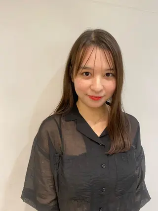 セミロング 頭皮につけないカラー /白髪ぼかし/実加永のヘアスタイル