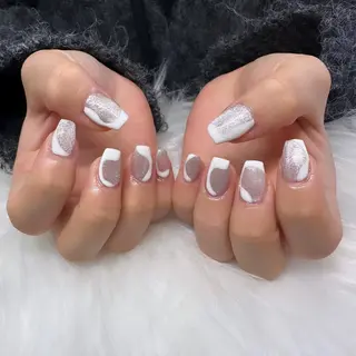 ネイル Laula🤍 ayakaのネイルデザイン